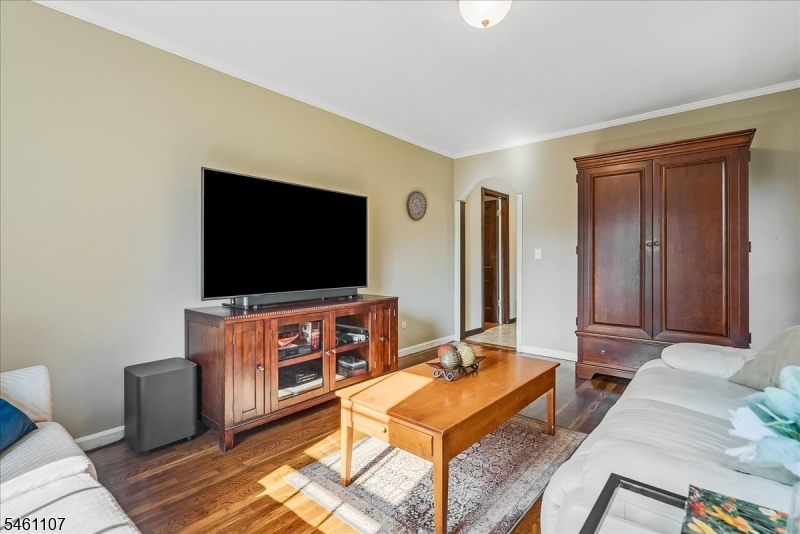 9 Canterbury Way Morris NJ 07960