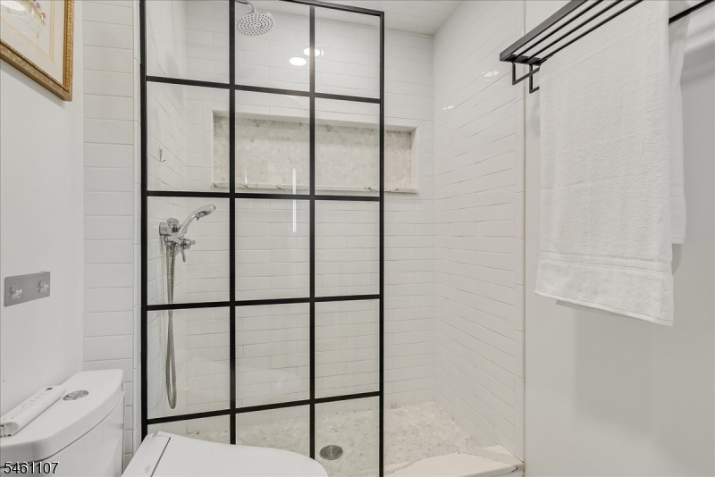 9 Canterbury Way Morris NJ 07960