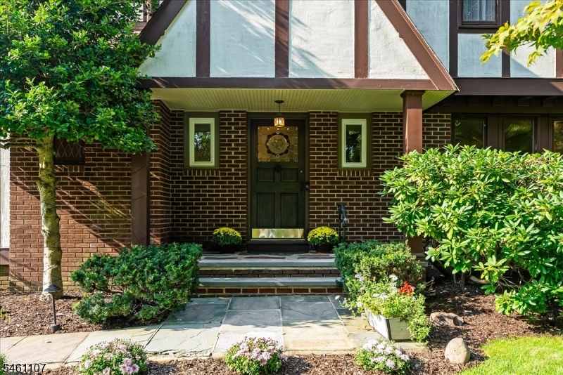 9 Canterbury Way Morris NJ 07960
