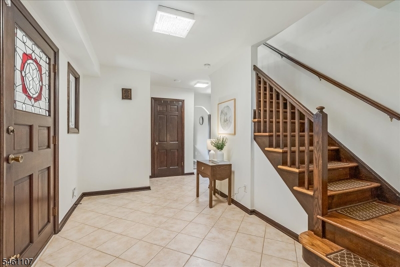 9 Canterbury Way Morris NJ 07960