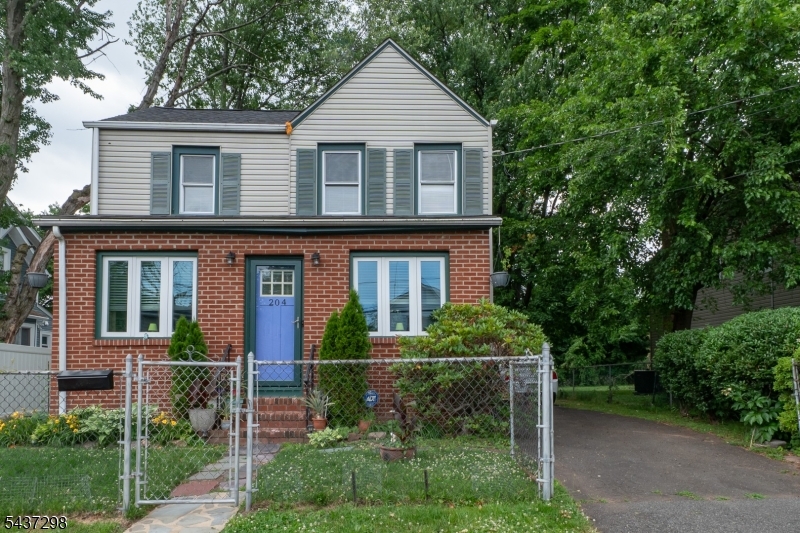 204 Vine Street Roselle NJ 07203