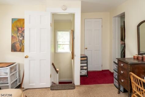 204 Vine Street Roselle NJ 07203