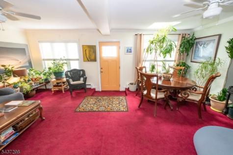 204 Vine Street Roselle NJ 07203