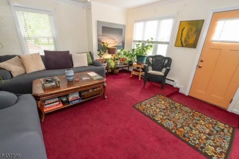 204 Vine Street Roselle NJ 07203