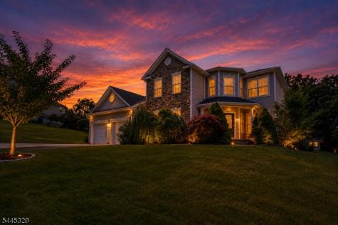 154 Tanglewood Pass Jefferson NJ 07849