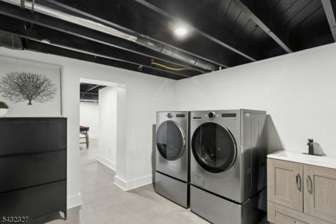 37 Seaman Road West Orange NJ 07052