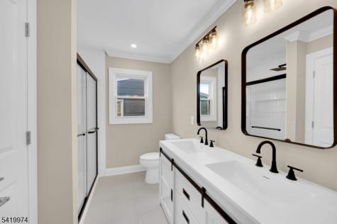 3 Pembroke Lane Berkeley NJ 08757