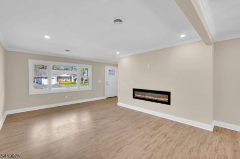 3 Pembroke Lane Berkeley NJ 08757