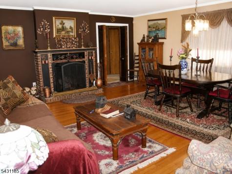 76 Washington Drive Watchung NJ 07069
