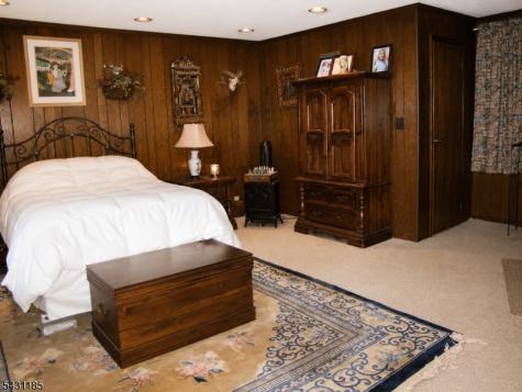 76 Washington Drive Watchung NJ 07069