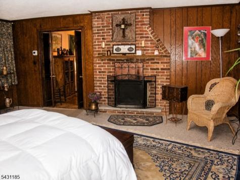 76 Washington Drive Watchung NJ 07069