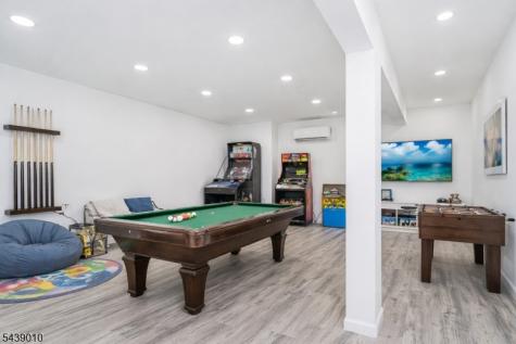 389 Madeline Avenue Garfield NJ 07026
