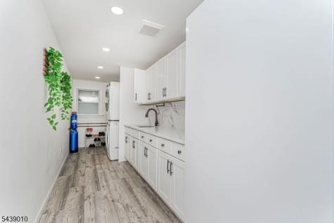 389 Madeline Avenue Garfield NJ 07026