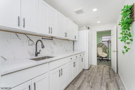 389 Madeline Avenue Garfield NJ 07026