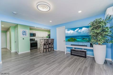 389 Madeline Avenue Garfield NJ 07026