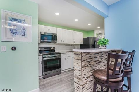 389 Madeline Avenue Garfield NJ 07026