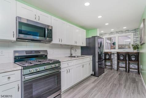 389 Madeline Avenue Garfield NJ 07026