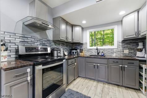 47 Dupont Avenue Wanaque NJ 07420
