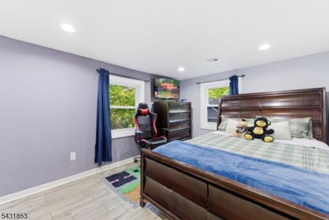 47 Dupont Avenue Wanaque NJ 07420