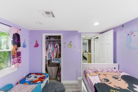 47 Dupont Avenue Wanaque NJ 07420