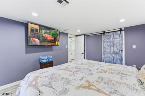 47 Dupont Avenue Wanaque NJ 07420