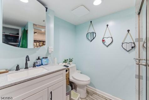 47 Dupont Avenue Wanaque NJ 07420