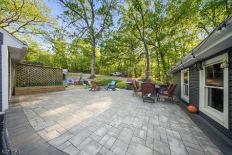 47 Dupont Avenue Wanaque NJ 07420