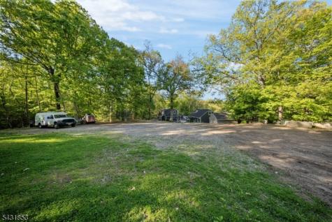 47 Dupont Avenue Wanaque NJ 07420