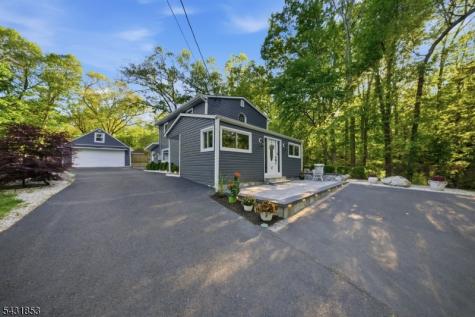 47 Dupont Avenue Wanaque NJ 07420