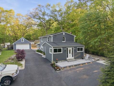 47 Dupont Avenue Wanaque NJ 07420