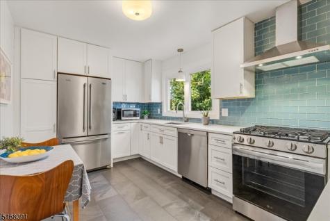 40 Burnett Terrace West Orange NJ 07052