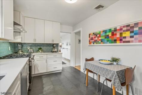 40 Burnett Terrace West Orange NJ 07052