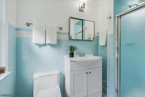 40 Burnett Terrace West Orange NJ 07052