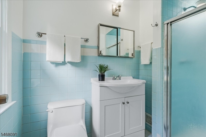 40 Burnett Terrace West Orange NJ 07052