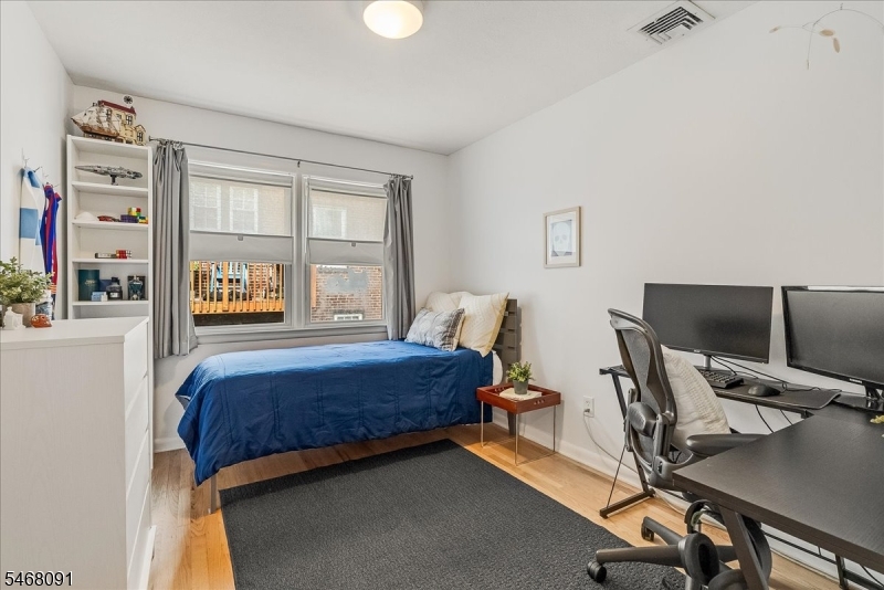 40 Burnett Terrace West Orange NJ 07052