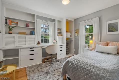 40 Burnett Terrace West Orange NJ 07052