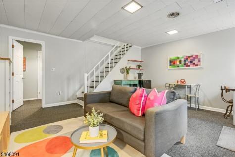 40 Burnett Terrace West Orange NJ 07052