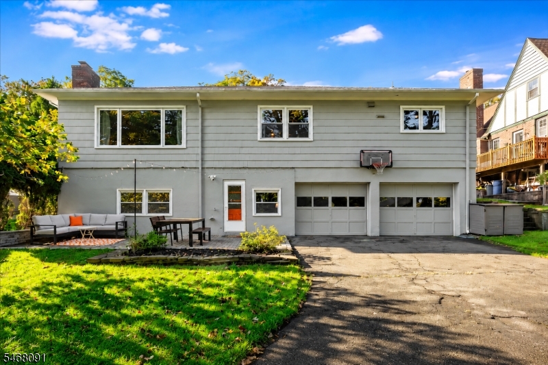 40 Burnett Terrace West Orange NJ 07052