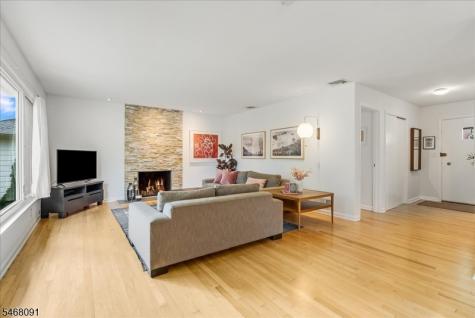 40 Burnett Terrace West Orange NJ 07052