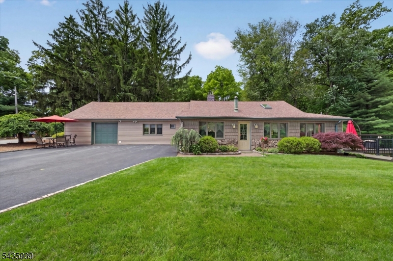 11 Rocky Point Road West Milford NJ 07421