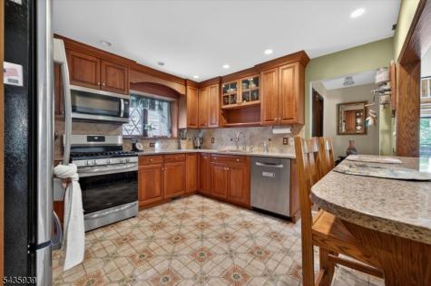 11 Rocky Point Road West Milford NJ 07421
