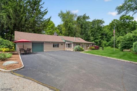 11 Rocky Point Road West Milford NJ 07421