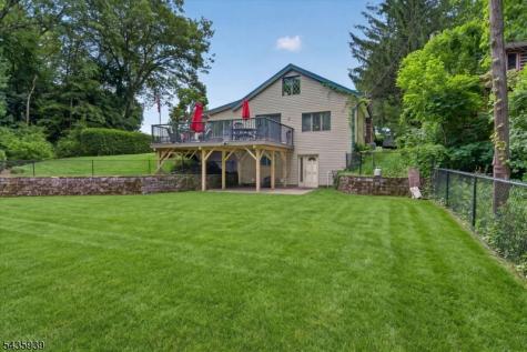 11 Rocky Point Road West Milford NJ 07421
