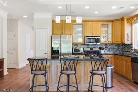 62 Kensington Circle White NJ 07823