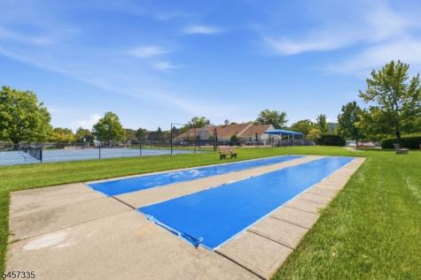 62 Kensington Circle White NJ 07823