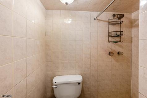 1302 Bower Street Linden NJ 07036