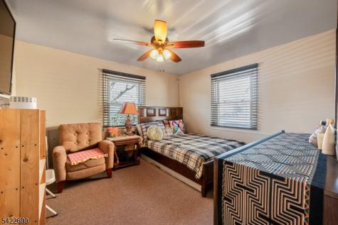 1302 Bower Street Linden NJ 07036