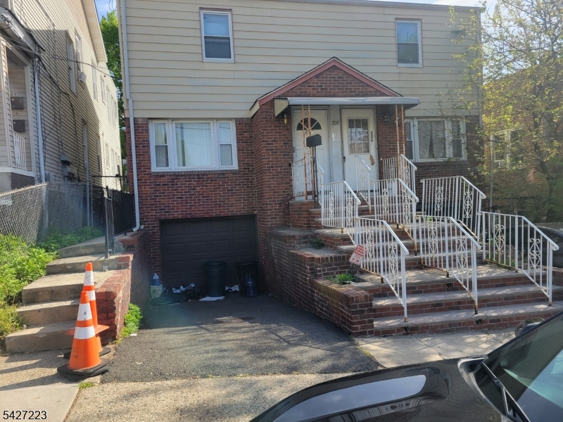 207 Williamson Avenue Hillside NJ 07205