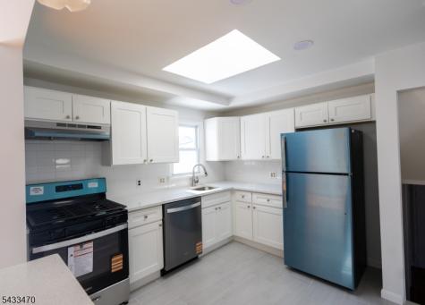9 Bernath Street Carteret NJ 07008