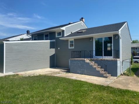 9 Bernath Street Carteret NJ 07008